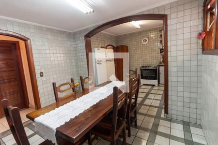 Casa à venda com 424m², 4 quartos e 4 vagasCozinha