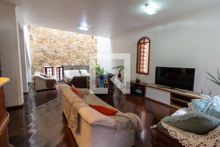 Sala de casa à venda com 4 quartos, 424m² em Rio Pequeno, São Paulo