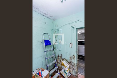 Casa à venda com 285m², 3 quartos e 2 vagasQuarto de serviço - garagem