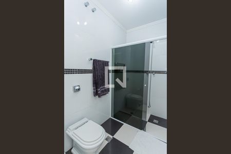 Casa à venda com 285m², 3 quartos e 2 vagasBanheiro