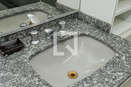 Casa à venda com 285m², 3 quartos e 2 vagasBanheiro suite