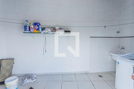 Casa à venda com 285m², 3 quartos e 2 vagasÁrea de serviço