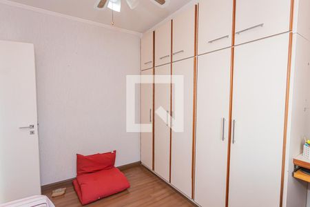 Casa à venda com 285m², 3 quartos e 2 vagasQuarto 2