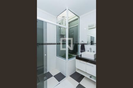 Casa à venda com 285m², 3 quartos e 2 vagasBanheiro