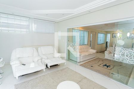 Sala de TV de casa à venda com 3 quartos, 285m² em Jardim Franca, São Paulo