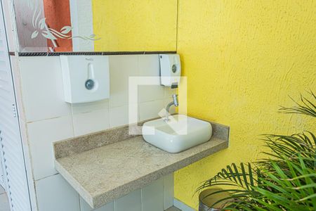 Casa à venda com 285m², 3 quartos e 2 vagasChurrasqueira - lavatório