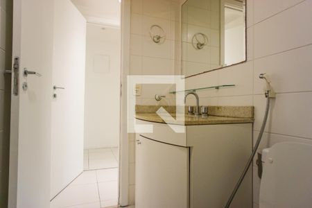 Apartamento para alugar com 100m², 2 quartos e 2 vagasBanheiro da Suíte 2