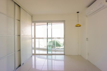 Apartamento para alugar com 100m², 2 quartos e 2 vagasSuíte 1