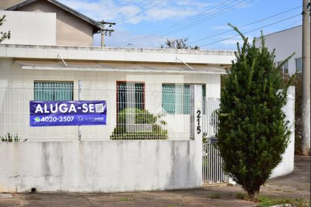 Casa para alugar com 250m², 3 quartos e 1 vagaFachada