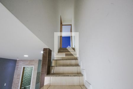 Escada de casa para alugar com 2 quartos, 90m² em Guaratiba, Rio de Janeiro