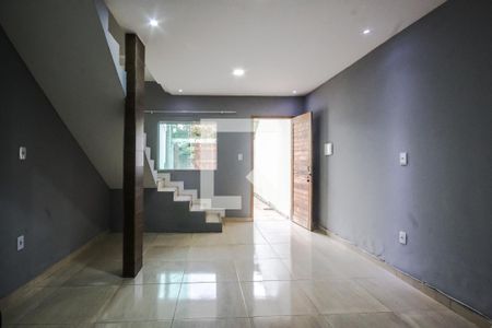 Sala de casa para alugar com 2 quartos, 90m² em Guaratiba, Rio de Janeiro