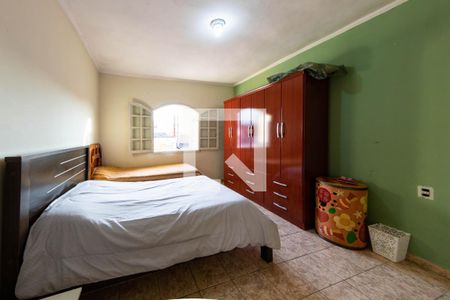 Casa à venda com 231m², 4 quartos e 2 vagas Casa à venda com 231m², 4 quartos e 2 vagasQuarto 2