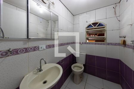 Casa à venda com 231m², 4 quartos e 2 vagas Casa à venda com 231m², 4 quartos e 2 vagasBanheiro da Suíte 1