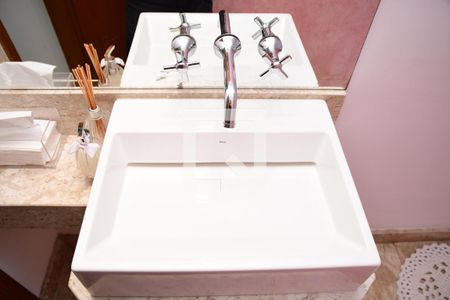 Casa de condomínio para alugar com 670m², 5 quartos e 4 vagas Casa de condomínio para alugar com 670m², 5 quartos e 4 vagasLavabo