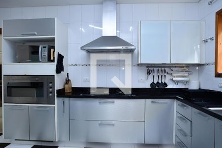 Casa de condomínio para alugar com 670m², 5 quartos e 4 vagas Casa de condomínio para alugar com 670m², 5 quartos e 4 vagasCozinha