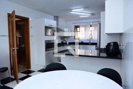 Casa de condomínio para alugar com 670m², 5 quartos e 4 vagas Casa de condomínio para alugar com 670m², 5 quartos e 4 vagasCozinha