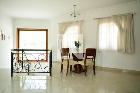 Casa de condomínio para alugar com 670m², 5 quartos e 4 vagas Casa de condomínio para alugar com 670m², 5 quartos e 4 vagasSala 2