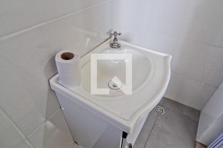 Banheiro de kitnet/studio para alugar com 1 quarto, 26m² em Imirim, São Paulo