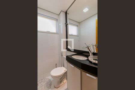 Lavabo de apartamento para alugar com 3 quartos, 200m² em Barreiro, Belo Horizonte