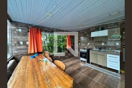 Casa à venda com 120m², 3 quartos e 2 vagasvaranda