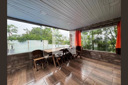 Casa à venda com 120m², 3 quartos e 2 vagasvaranda