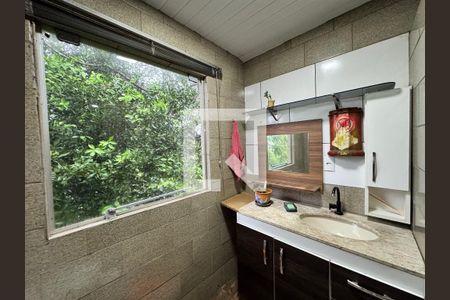 Casa à venda com 120m², 3 quartos e 2 vagasBanheiro de Serviço