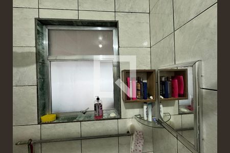 Casa à venda com 120m², 3 quartos e 2 vagasBanheiro