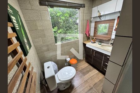 Casa à venda com 120m², 3 quartos e 2 vagasBanheiro de Serviço