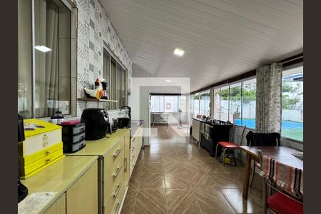 Casa à venda com 120m², 3 quartos e 2 vagasCozinha