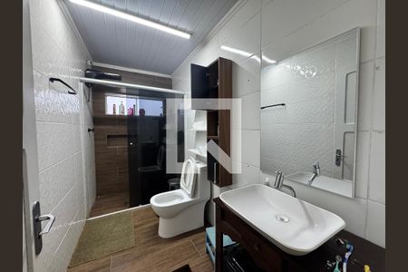Casa à venda com 120m², 3 quartos e 2 vagasBanheiro casa 2