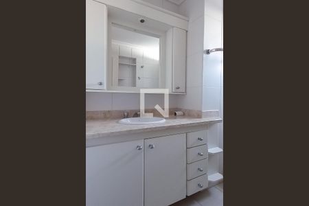 Apartamento para alugar com 230m², 3 quartos e 2 vagas Apartamento para alugar com 230m², 3 quartos e 2 vagasBanheiro da Suíte 2