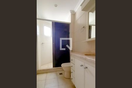 Apartamento para alugar com 230m², 3 quartos e 2 vagas Apartamento para alugar com 230m², 3 quartos e 2 vagasBanheiro