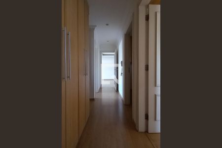 Apartamento para alugar com 230m², 3 quartos e 2 vagas Apartamento para alugar com 230m², 3 quartos e 2 vagasCorredor