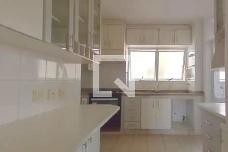 Apartamento para alugar com 230m², 3 quartos e 2 vagas Apartamento para alugar com 230m², 3 quartos e 2 vagasCozinha