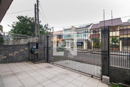 Casa à venda com 260m², 2 quartos e 3 vagas Casa à venda com 260m², 2 quartos e 3 vagasGaragem