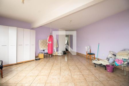 Casa à venda com 260m², 2 quartos e 3 vagas Casa à venda com 260m², 2 quartos e 3 vagasÁrea de Serviço