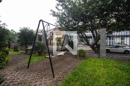 Casa à venda com 260m², 2 quartos e 3 vagas Casa à venda com 260m², 2 quartos e 3 vagasPátio