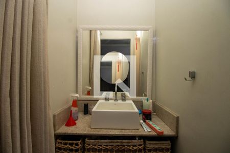 Casa à venda com 260m², 2 quartos e 3 vagas Casa à venda com 260m², 2 quartos e 3 vagasBanheiro da Suíte 1