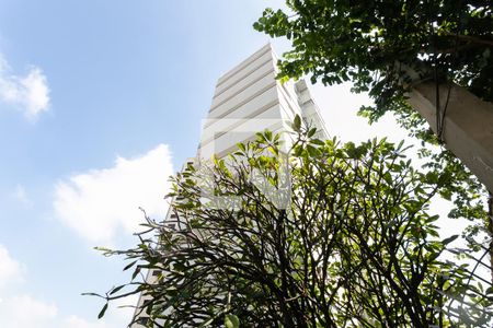 Apartamento à venda com 120m², 4 quartos e 4 vagasFachada