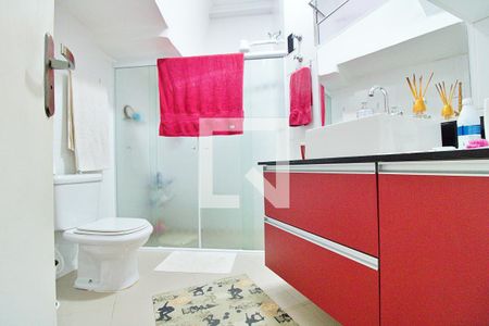 Casa à venda com 200m², 3 quartos e 3 vagasBanheiro da Suíte 1