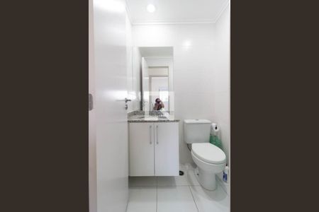 Apartamento à venda com 70m², 2 quartos e 1 vaga Apartamento à venda com 70m², 2 quartos e 1 vagaBanheiro