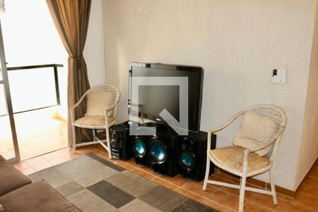 Sala de apartamento para alugar com 3 quartos, 90m² em Jardim Belmar, Guarujá