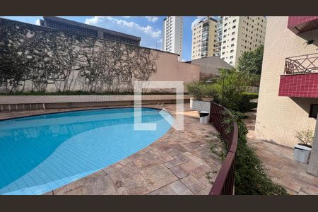 Apartamento à venda com 155m², 3 quartos e 3 vagas Apartamento à venda com 155m², 3 quartos e 3 vagasPiscina