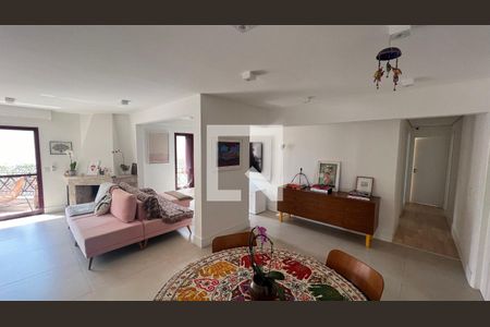 Sala de apartamento à venda com 3 quartos, 155m² em Vila Madalena, São Paulo