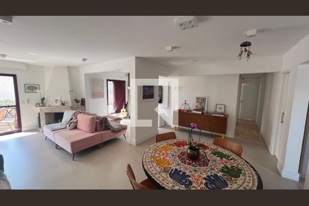 Apartamento à venda com 155m², 3 quartos e 3 vagas Apartamento à venda com 155m², 3 quartos e 3 vagasDetalhe Sala