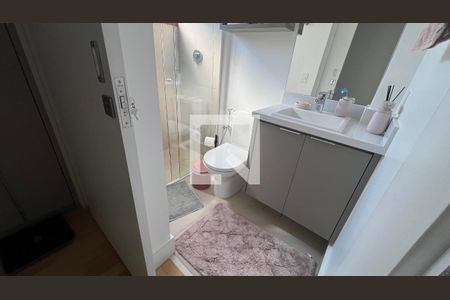 Apartamento à venda com 155m², 3 quartos e 3 vagas Apartamento à venda com 155m², 3 quartos e 3 vagasBanheiro da Suíte 1