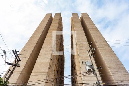 Apartamento à venda com 57m², 2 quartos e 1 vagaFachada