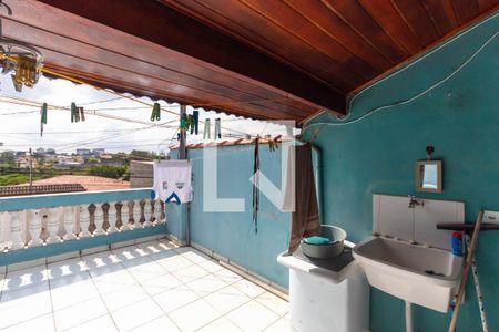 Varanda de casa à venda com 3 quartos, 120m² em Vila Paranaguá, São Paulo