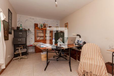 Escritório de casa para alugar com 5 quartos, 460m² em Boa Vista, Curitiba