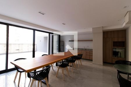 Studio à venda com 25m², 1 quarto e 1 vaga Studio à venda com 25m², 1 quarto e 1 vagaÁrea Comum - Área Gourmet